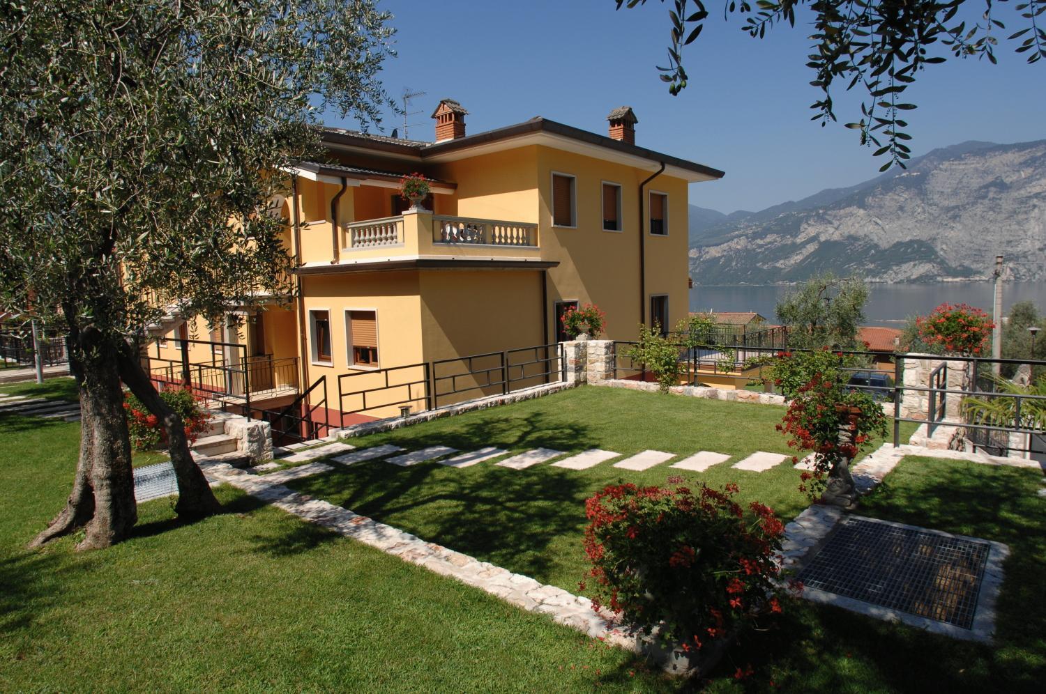 Villa Due Leoni - Residence Brenzone Extérieur photo