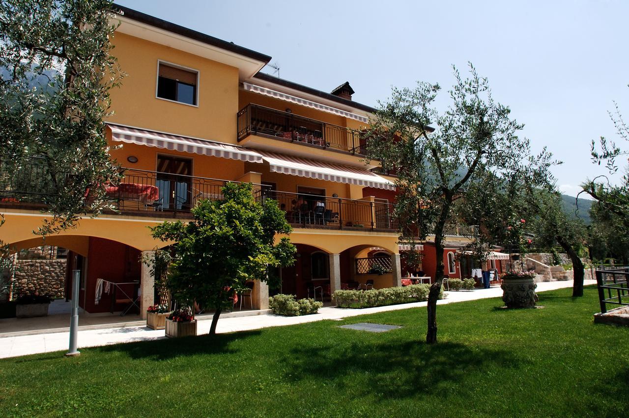 Villa Due Leoni - Residence Brenzone Extérieur photo